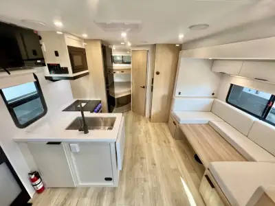 2026 Winnebago Thrive 22MBH photo 21