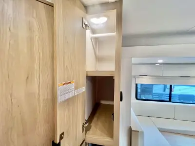 2026 Winnebago Thrive 22MBH photo 58