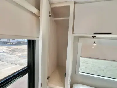 2026 Winnebago Thrive 22MBH photo 30