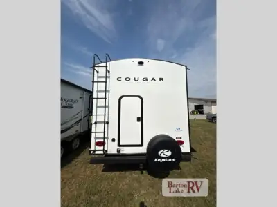 2025 Keystone Cougar Half-Ton 28BHS photo 56