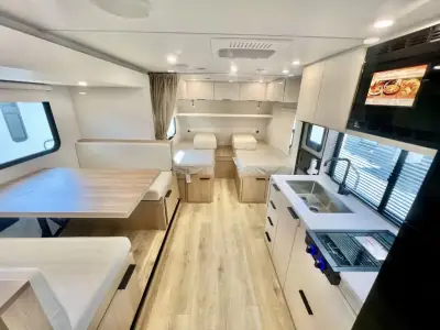 2026 Winnebago Micro Minnie 2108TB photo 20