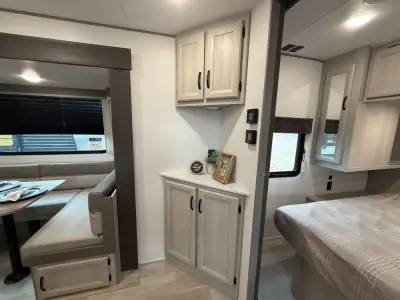 2027 Coachmen Catalina Legacy Edition 273DBHCK photo 22