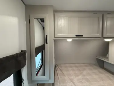 2027 Coachmen Catalina Legacy Edition 273DBHCK photo 17