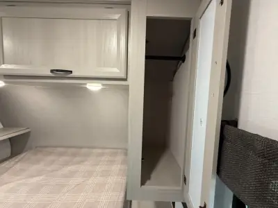 2027 Coachmen Catalina Legacy Edition 273DBHCK photo 14