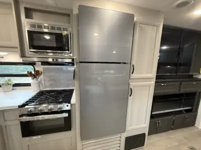 2027 Coachmen Catalina Legacy Edition 273DBHCK photo 38