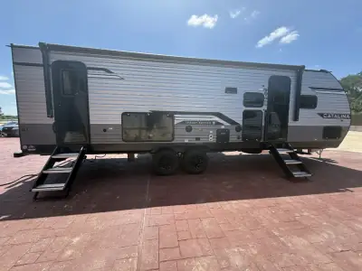 2027 Coachmen Catalina Legacy Edition 273DBHCK photo 3