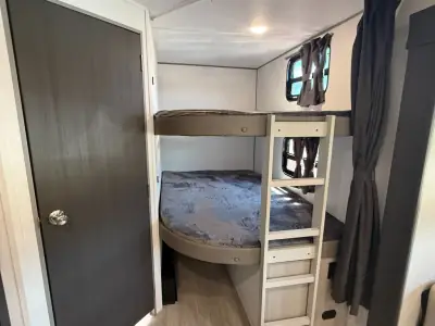 2027 Coachmen Catalina Legacy Edition 273DBHCK photo 44