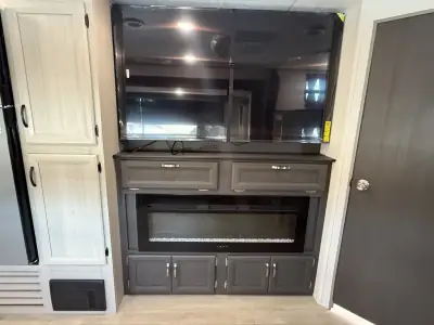 2027 Coachmen Catalina Legacy Edition 273DBHCK photo 40