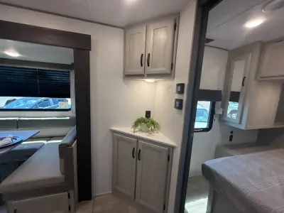 2027 Coachmen Catalina Legacy Edition 273DBHCK photo 19