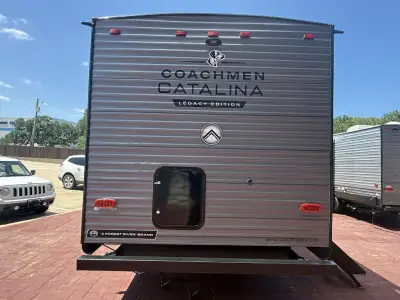 2027 Coachmen Catalina Legacy Edition 273DBHCK photo 5