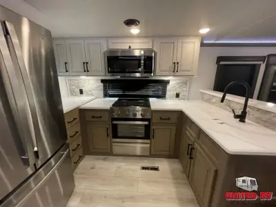 2024 Keystone Montana Legacy 3901RK photo 16