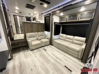 2024 Keystone Montana Legacy 3901RK photo 8