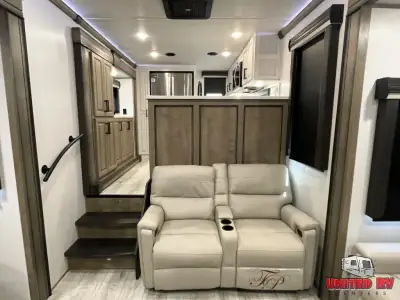2024 Keystone Montana Legacy 3901RK photo 10