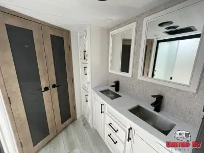 2024 Keystone Montana Legacy 3901RK photo 24