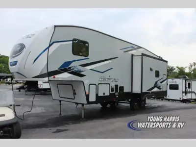 2023 Forest River Cherokee Arctic Wolf 291RL photo 3
