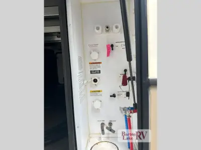 2018 Keystone Montana 3130RE photo 53