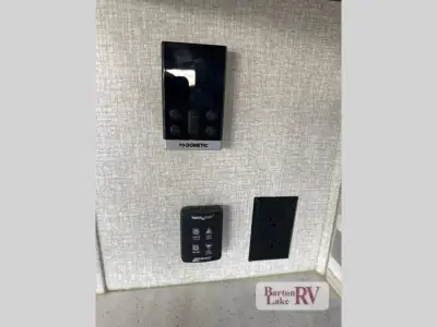 2018 Keystone Montana 3130RE photo 29