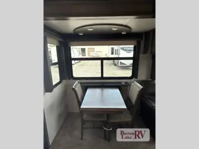 2018 Keystone Montana 3130RE photo 4