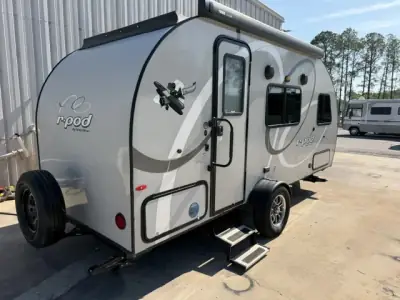 2019 Forest River r-pod RP-180 photo 6