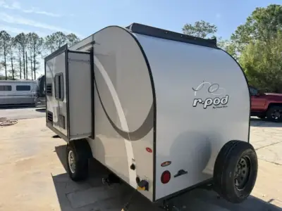 2019 Forest River r-pod RP-180 photo 5
