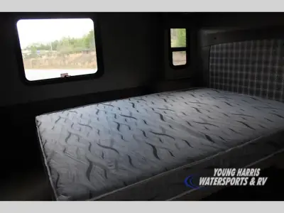 2023 Nexus Wraith 33W photo 22