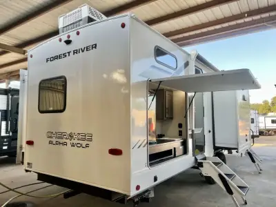 2026 Forest River Cherokee Alpha Wolf 33BH photo 3
