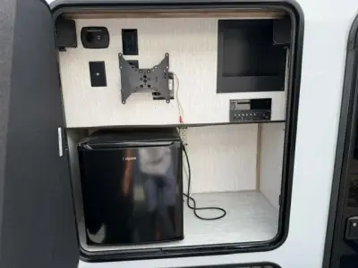 2022 Palomino BACKPACK EDITION 2912 REAR PORCH photo 11