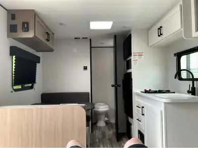 2026 Jayco JAY FLIGHT SLX 170FQ SPORT EDITION photo 9