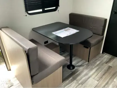 2026 Jayco JAY FLIGHT SLX 170FQ SPORT EDITION photo 4
