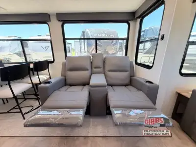 2027 Shasta Rvs Phoenix 336RL photo 11