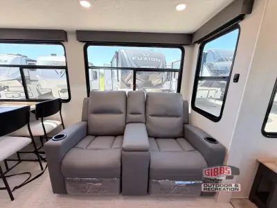 2027 Shasta Rvs Phoenix 336RL photo 10