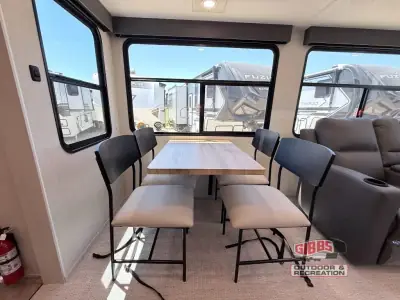 2027 Shasta Rvs Phoenix 336RL photo 26