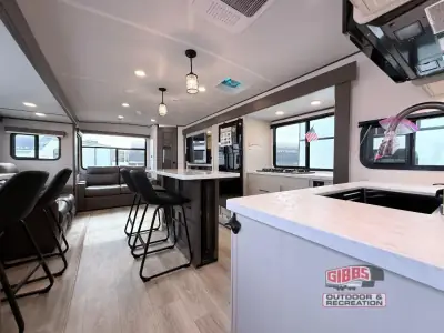 2027 Coachmen American Spirit 2975RL photo 9
