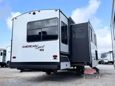 2027 Coachmen American Spirit 2975RL photo 4