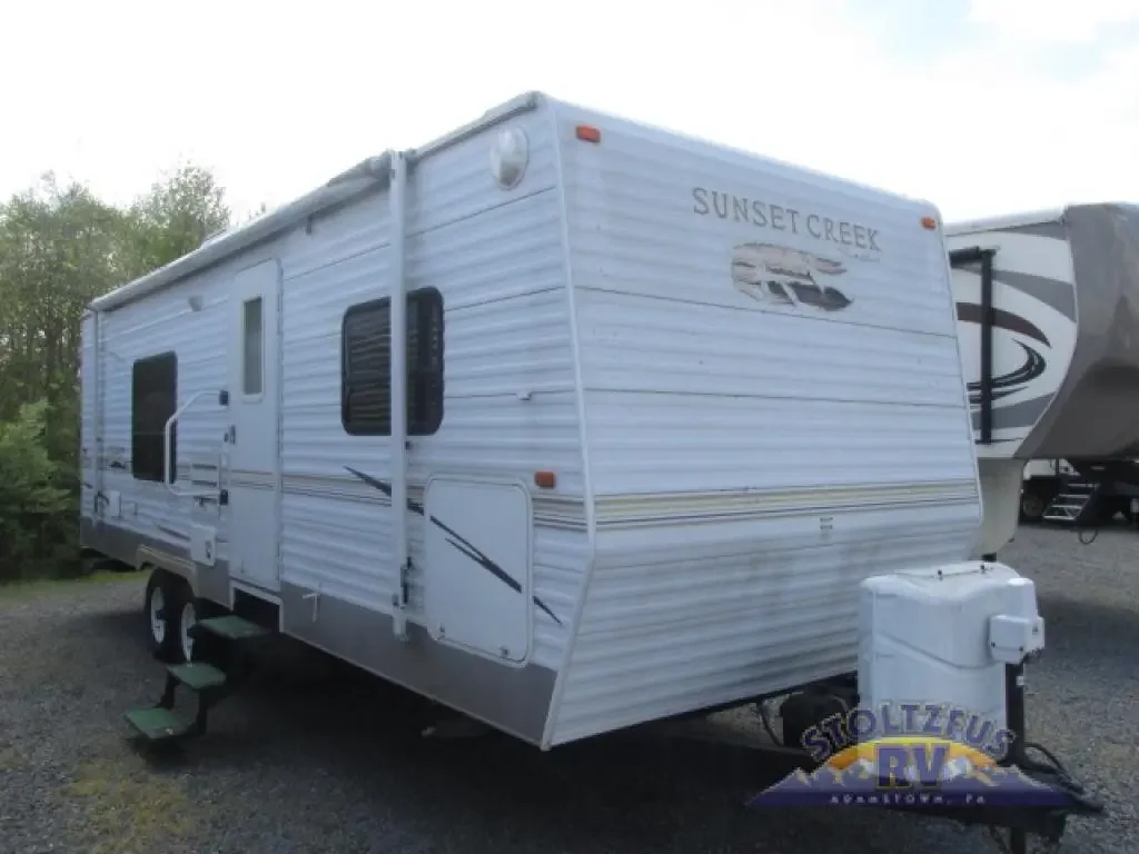 2009 Sunnybrook Sunset Creek 266RB exterior