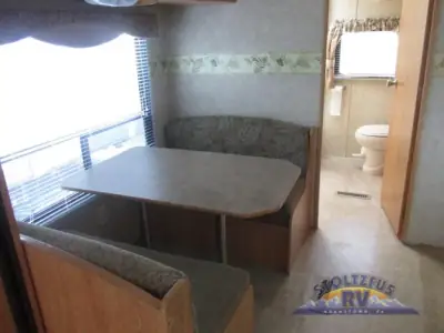 2009 Sunnybrook Sunset Creek 266RB photo 4
