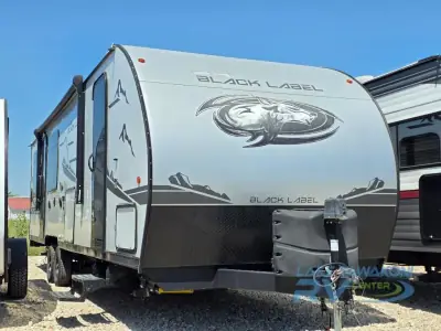 2023 Forest River Cherokee Grey Wolf Black Label 26MBRRBL