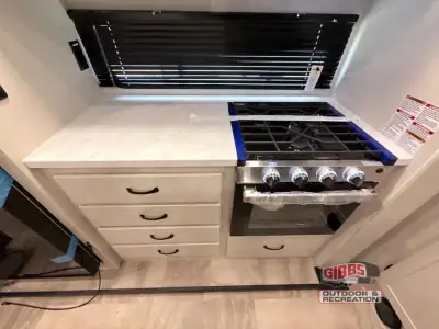 2027 Shasta Rvs Phoenix Lite 30BH photo 19