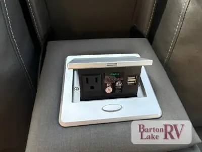 2023 K-Z Connect C313MK photo 6