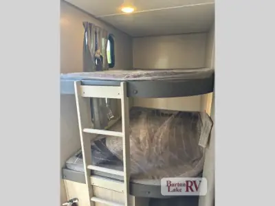 2022 Coachmen Catalina Legacy 263BHSCK photo 5
