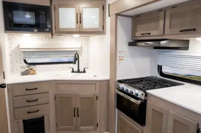 2026 Gulf Stream Ameri-Lite Ultra Lite 240RK photo 5