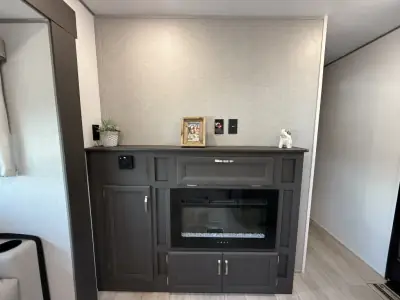 2027 Coachmen Catalina Legacy Edition 283RKS photo 12