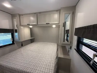 2027 Coachmen Catalina Legacy Edition 283RKS photo 46
