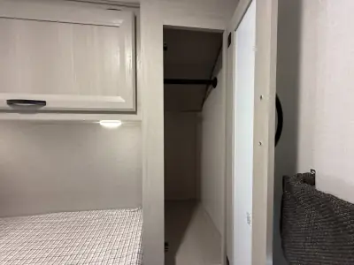 2027 Coachmen Catalina Legacy Edition 283RKS photo 48