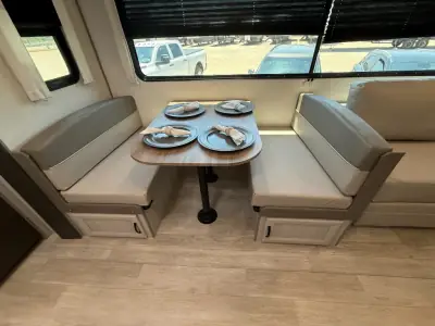 2027 Coachmen Catalina Legacy Edition 283RKS photo 16