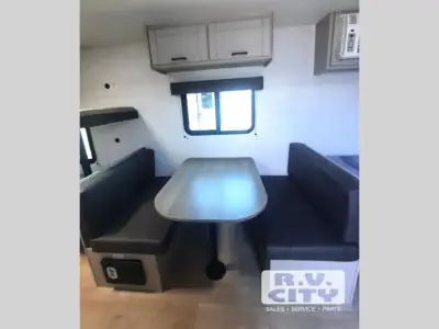 2027 Jayco Jay Flight 170BHW photo 5