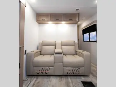 2026 Gulf Stream Conquest Ultra Lite 251RE photo 14