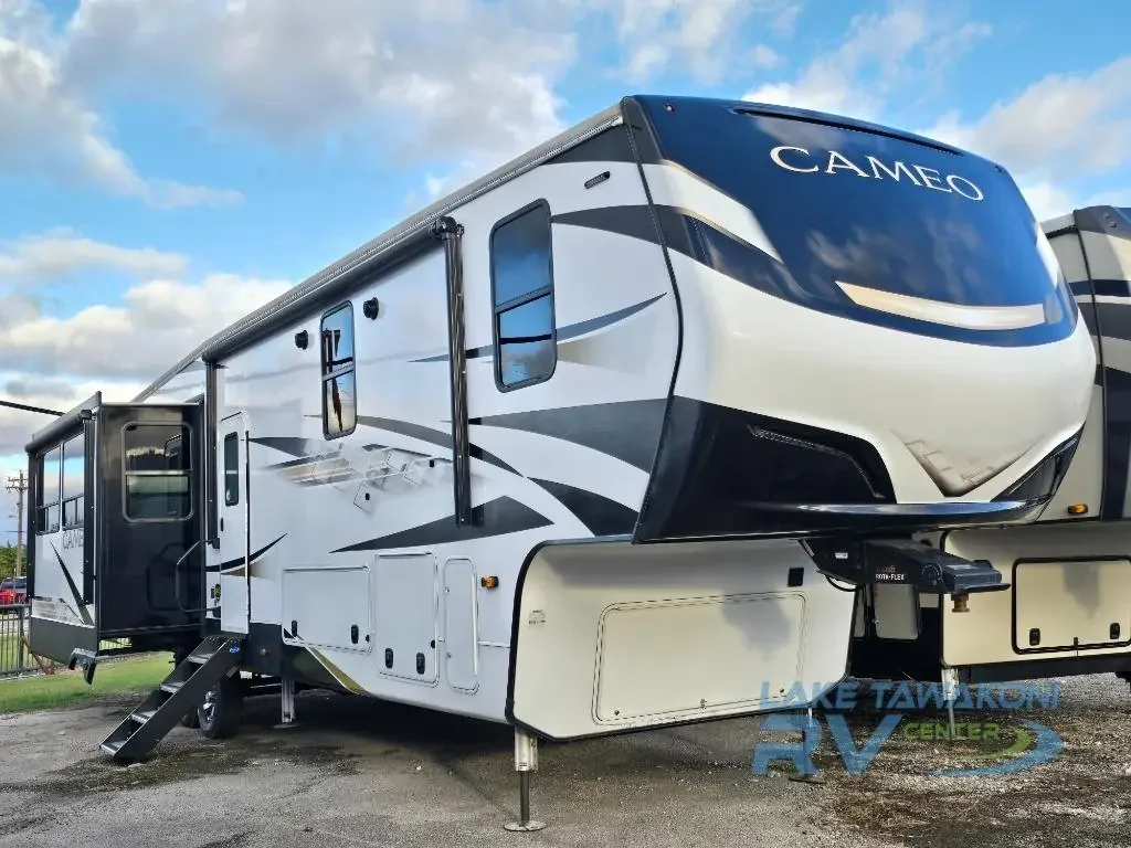 2023 Crossroads CAMEO CE3961MB exterior