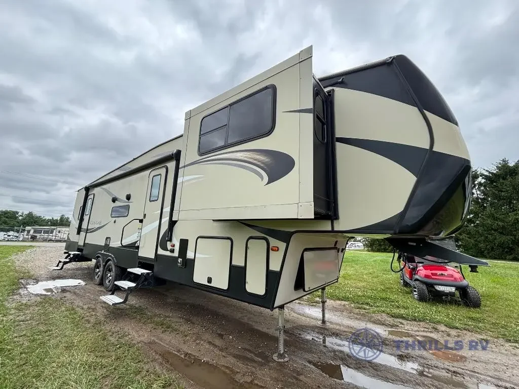 2019 Keystone Cougar 367FLS exterior