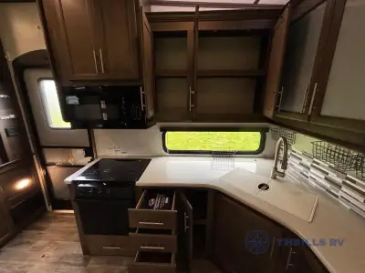 2019 Keystone Cougar 367FLS photo 35